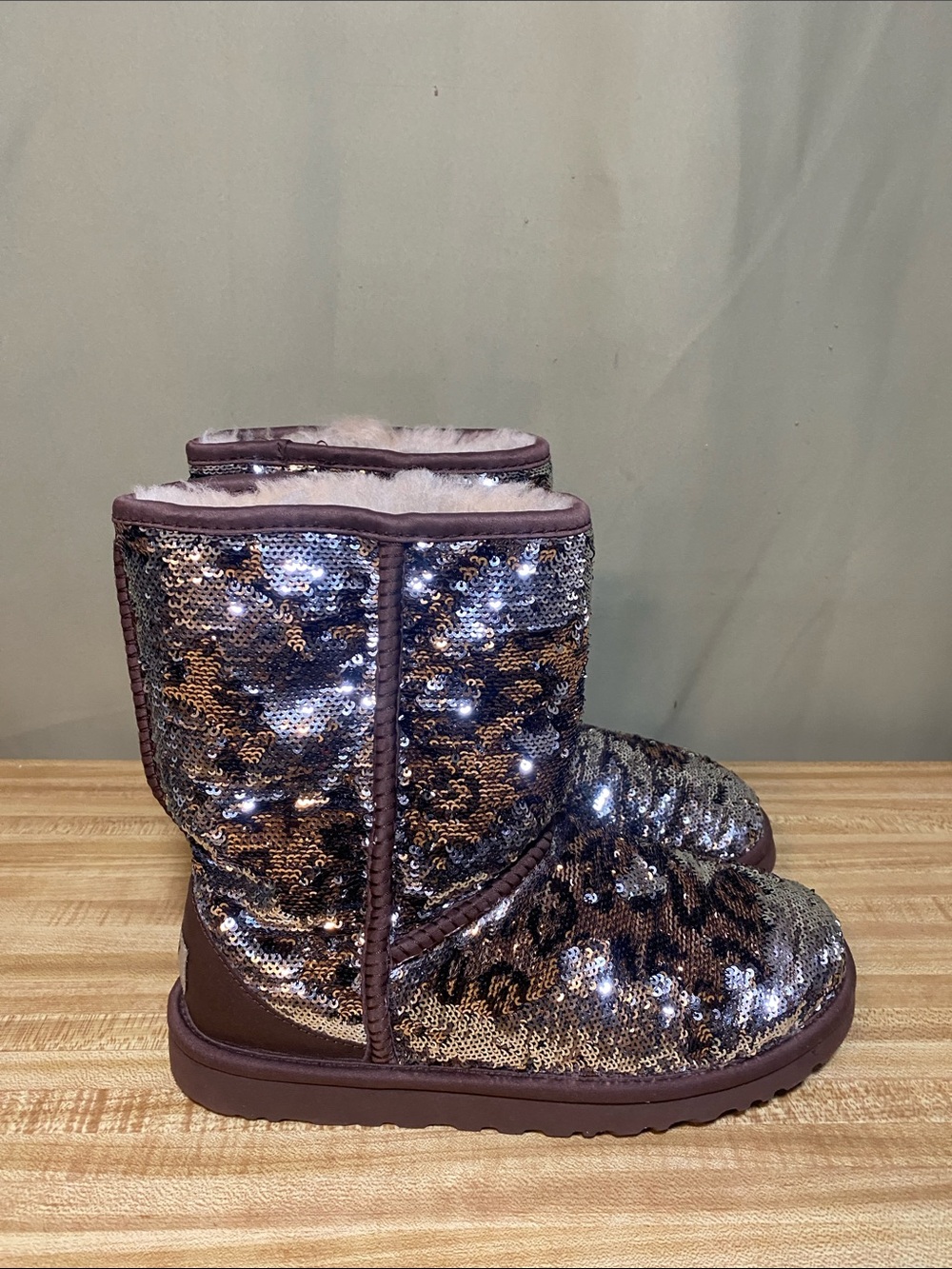 UGG Classic Short Reversible  Flip Sequin  Brown Silver  Leopard Print Boots  6